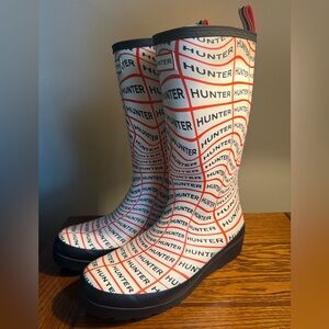 Hunter Logo Women’s Rain Boots size 8 Play Boot Sonic Logo